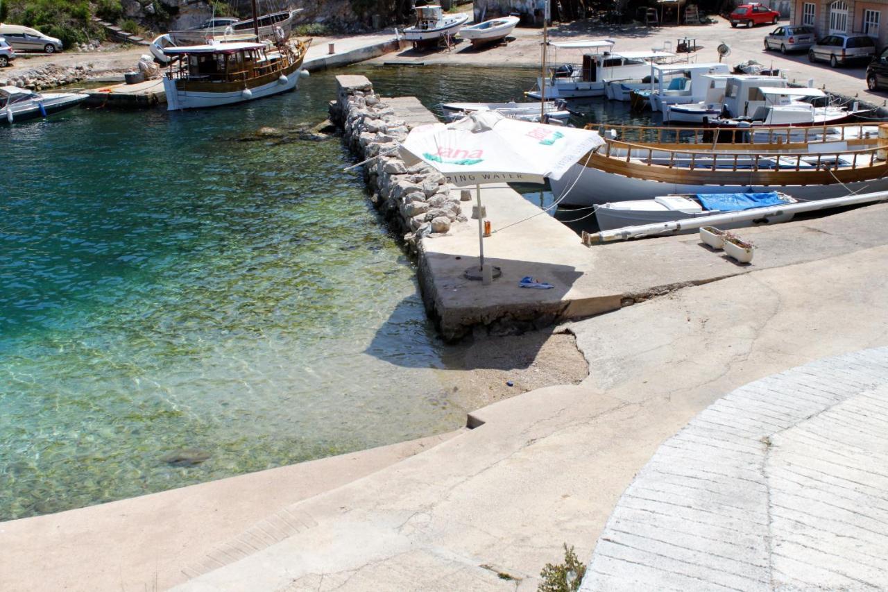 Apartments With A Parking Space Sali, Dugi Otok - 8084 Kültér fotó